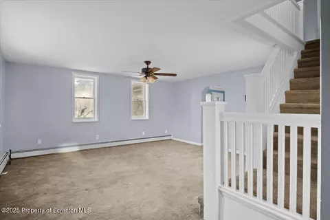 Living - 512 Delaware Ave, Olyphant, PA 18447 photo 4 of 6