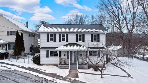 512 Delaware Ave, Olyphant, PA 18447