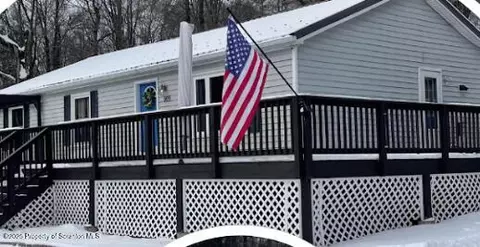 909 Maple Acre Rd, Sterling, PA 18463