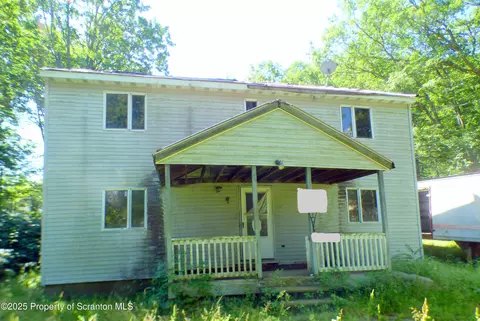 1284 Mount Cobb Rd, Jefferson Twp, PA 18436