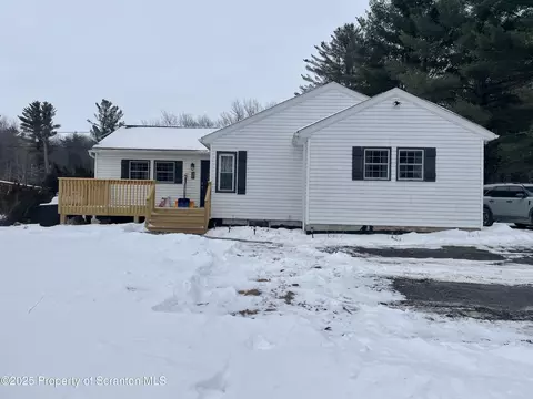 974 Drinker Tpke, Covington Twp, PA 18444