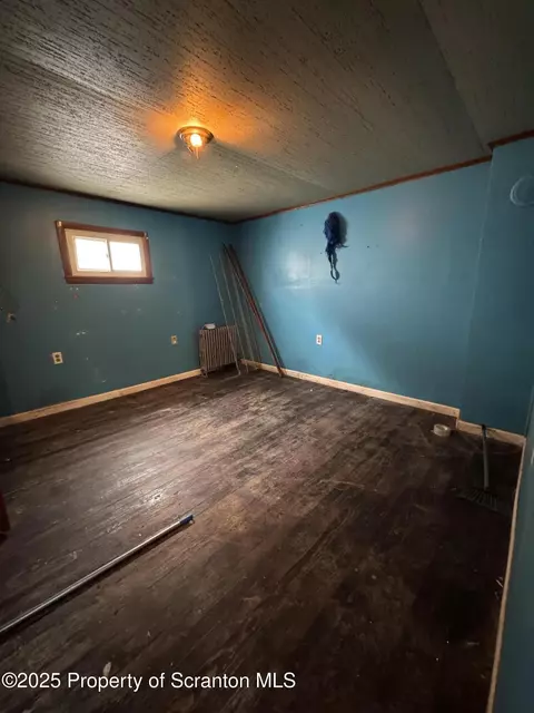 Bedroom - 720 E Scott St, Olyphant, PA 18447 photo 2 of 3