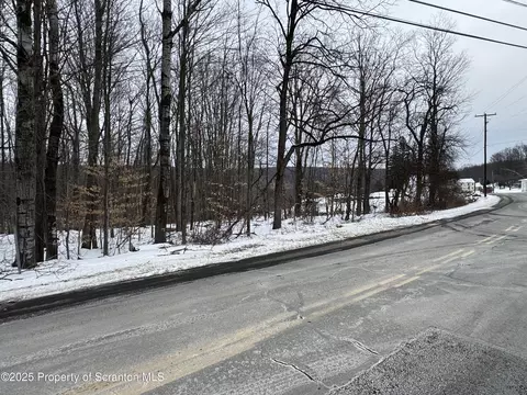 364 Jefferson St, Simpson, PA 18407
