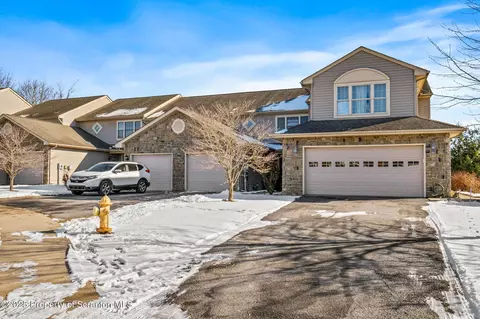 3 Fiore Ct, Duryea, PA 18642