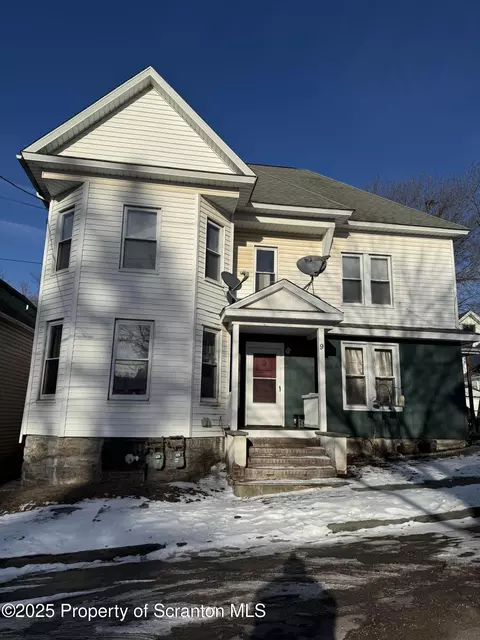 9 Darte Ave, Carbondale, PA 18407
