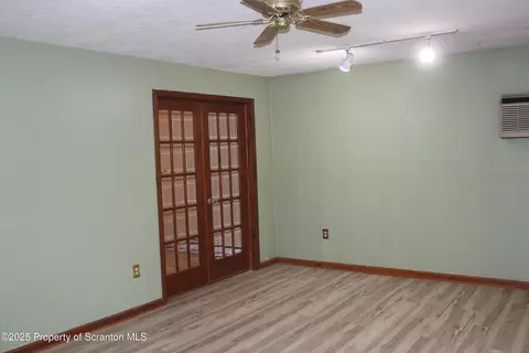 Living - 347 Terrace Ave, Shavertown, PA 18708 photo 6 of 6