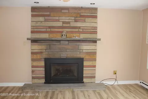 Living - 347 Terrace Ave, Shavertown, PA 18708 photo 1 of 6