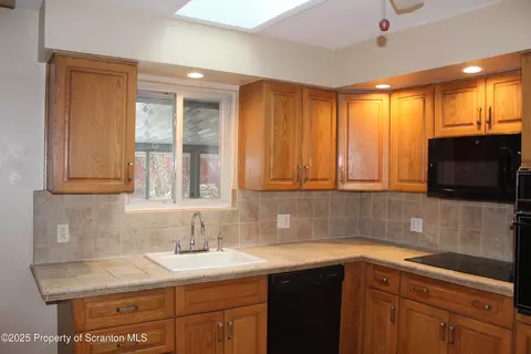 Kitchen - 347 Terrace Ave, Shavertown, PA 18708 photo 1 of 3