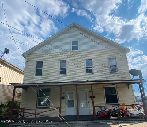 212-216 Main St, Kingston, PA 18704