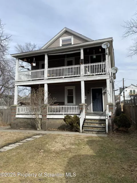 625 Hemlock St, Scranton, PA 18505