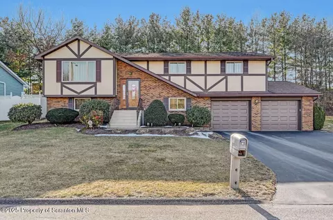 4 Marion Cir, Olyphant, PA 18447