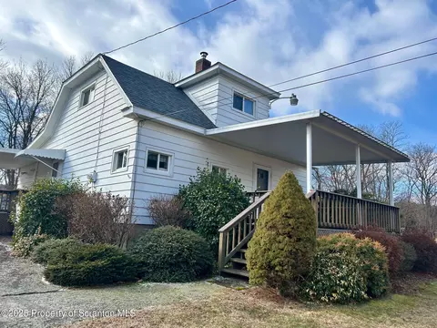 5 Chapple Ln, Ransom Township, PA 18411