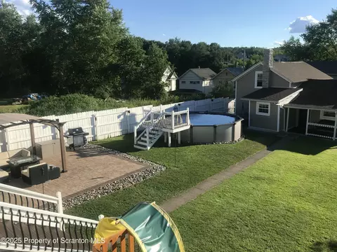 619 S Valley Ave, Olyphant, PA 18447