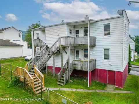 10-12 E Germania St, Hanover Twp, PA 18706