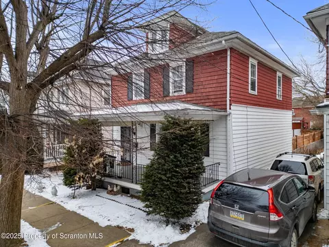 187 New Alexander St, Wilkes-barre, PA 18702