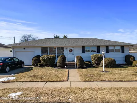 2 Stock Ave, Swoyersville, PA 18704