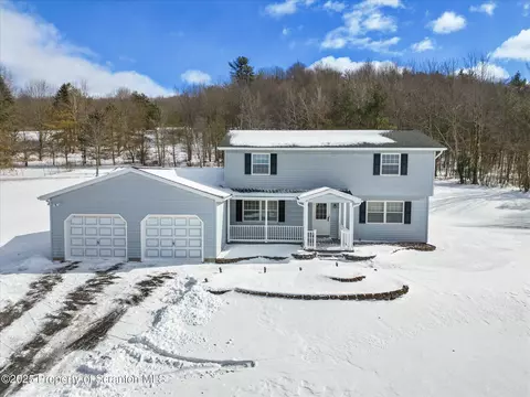 2420 Hawleyton Tpke, Brackney, PA 18812