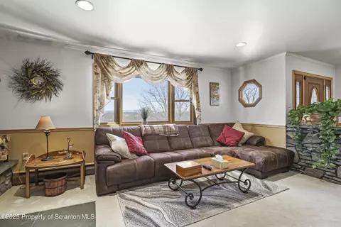 337 Ross Rd, Dalton, PA 18414 photo 6