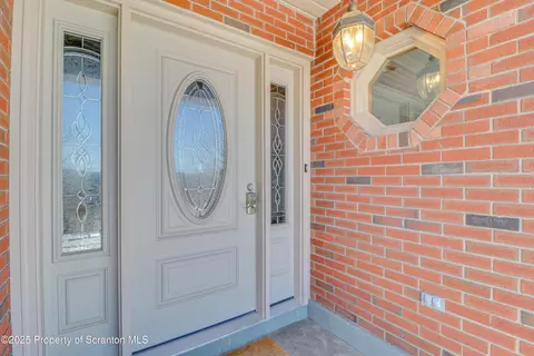 337 Ross Rd, Dalton, PA 18414 photo 4