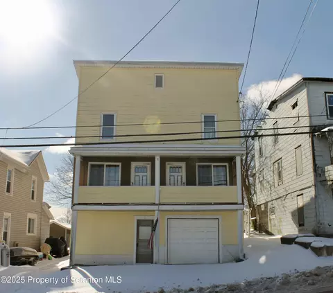 139 Dundaff St, Forest City, PA 18421