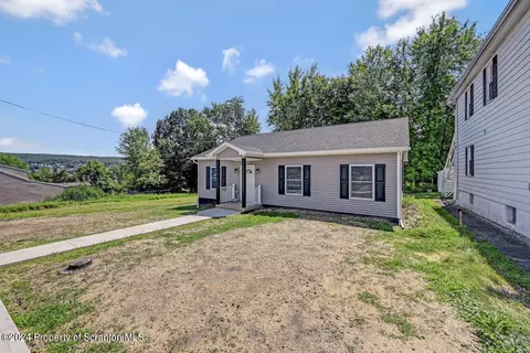 551 Back St, Scranton, PA 18504 photo 3