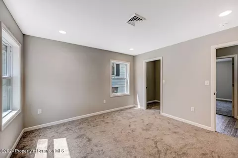 551 Back St, Scranton, PA 18504 photo 23
