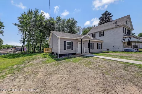 551 Back St, Scranton, PA 18504 photo 4