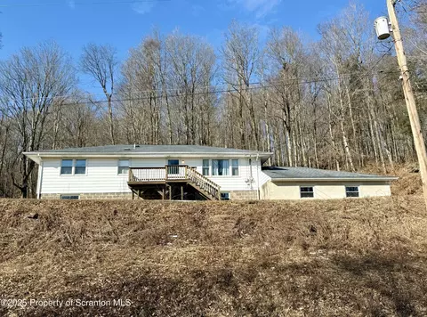 81 Jordan Hollow Rd, Dalton, PA 18414