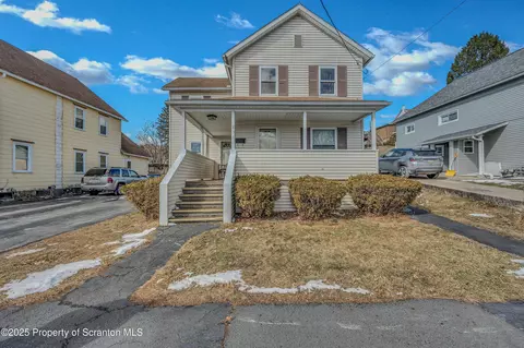 831 Carmalt St, Dickson City, PA 18519