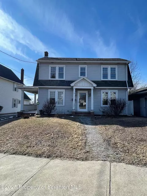 825 S Main St, Old Forge, PA 18518