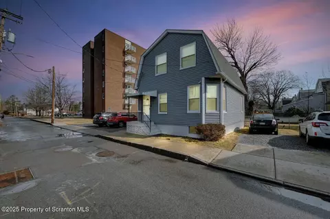 78 Monroe St, Wilkes-barre, PA 18702