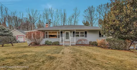 107 Charles Dr, Dalton, PA 18414