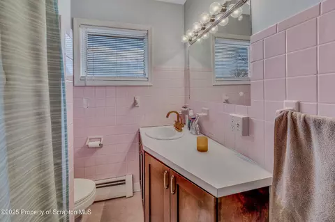 117 Broadhead St, Old Forge, PA 18518 photo 16