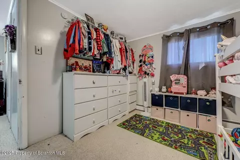 114 E Pine St, Dunmore, PA 18512 photo 39