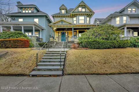 734 Clay Ave, Scranton, PA 18510
