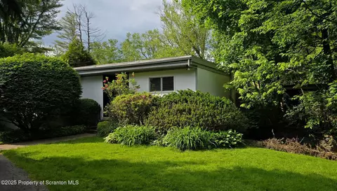 169 Church St, Falls, PA 18615