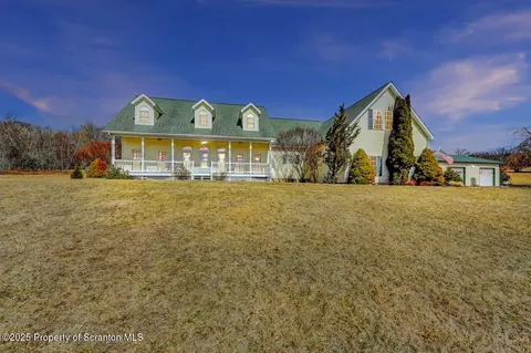 25 Christopher Rd, Spring Brook Twp, PA 18444