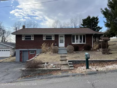 113 Renfer Rd, Pittston, PA 18640