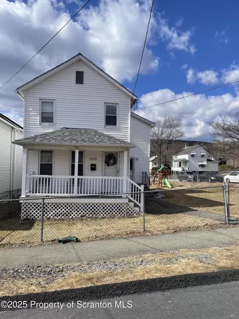 635 N Miller St, Archbald, PA 18403