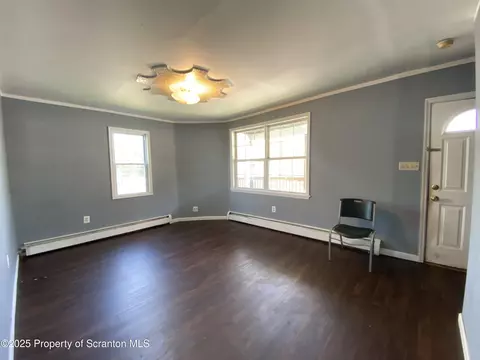 416 Elm St, Scranton, PA 18505 photo 4