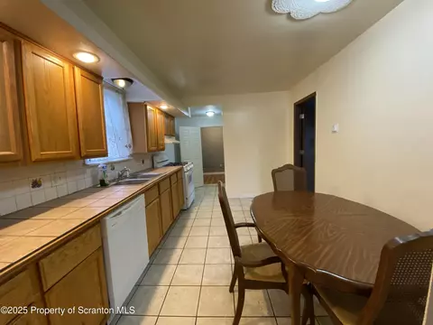 416 Elm St, Scranton, PA 18505 photo 7