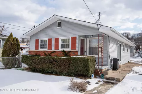 806 Spring St, Avoca, PA 18641