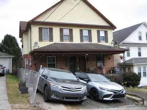 912 914 Franko St, Throop, PA 18512
