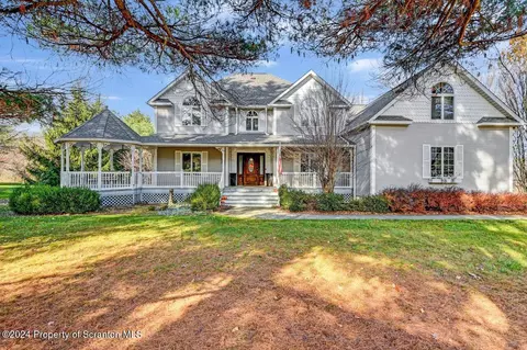 102 Waverly Rd, Dalton, PA 18414