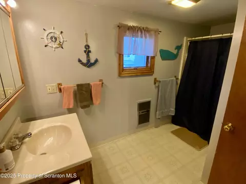 332 Main St, Archbald, PA 18403 photo 25