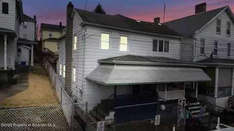 93 12 Carroll St, Pittston, PA 18640