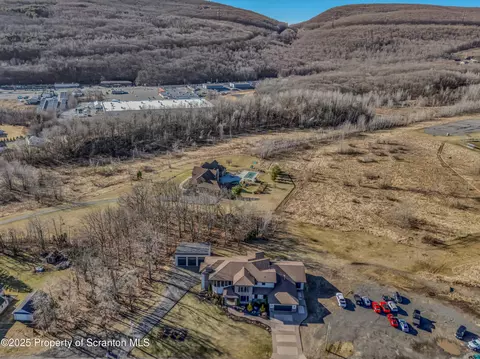 View/Area - 815 Oak St, Archbald, PA 18403 photo 3 of 3