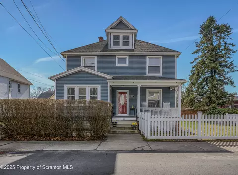 801 W Locust St, Scranton, PA 18504