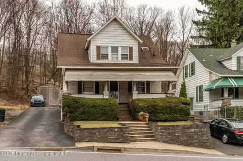 1326 E Mt Rd, Scranton, PA 18505 photo 3