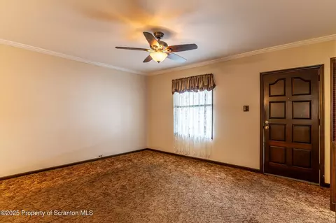 1326 E Mt Rd, Scranton, PA 18505 photo 10